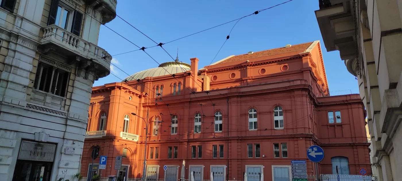 Teatro Petruzzelli — Bari 8