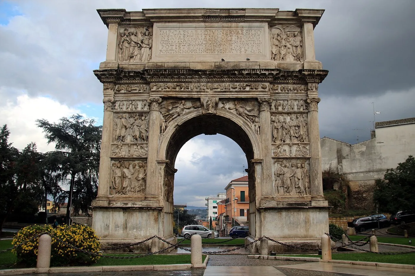 Arco di Traiano — Benevento 5