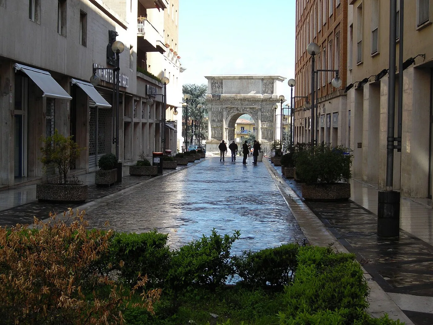 Arco di Traiano — Benevento 11