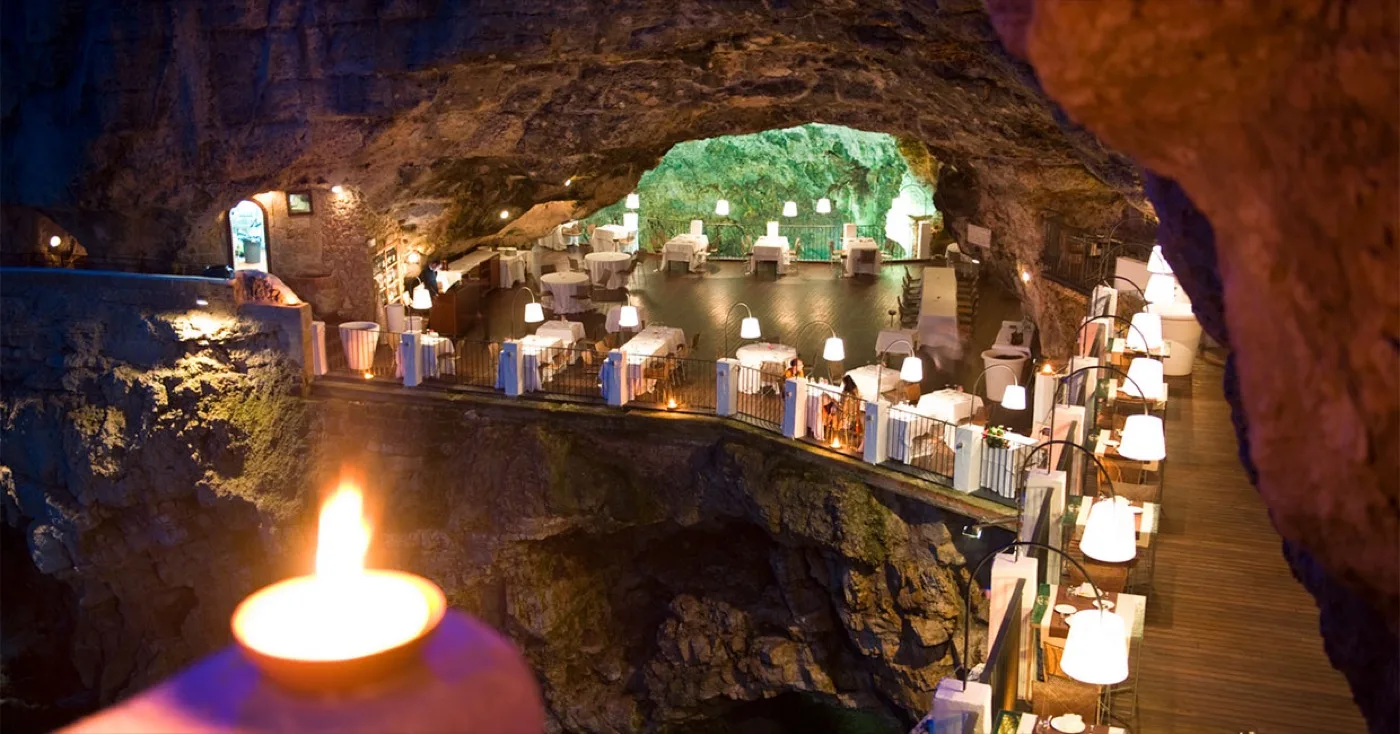 Grotta Palazzese — Polignano 1