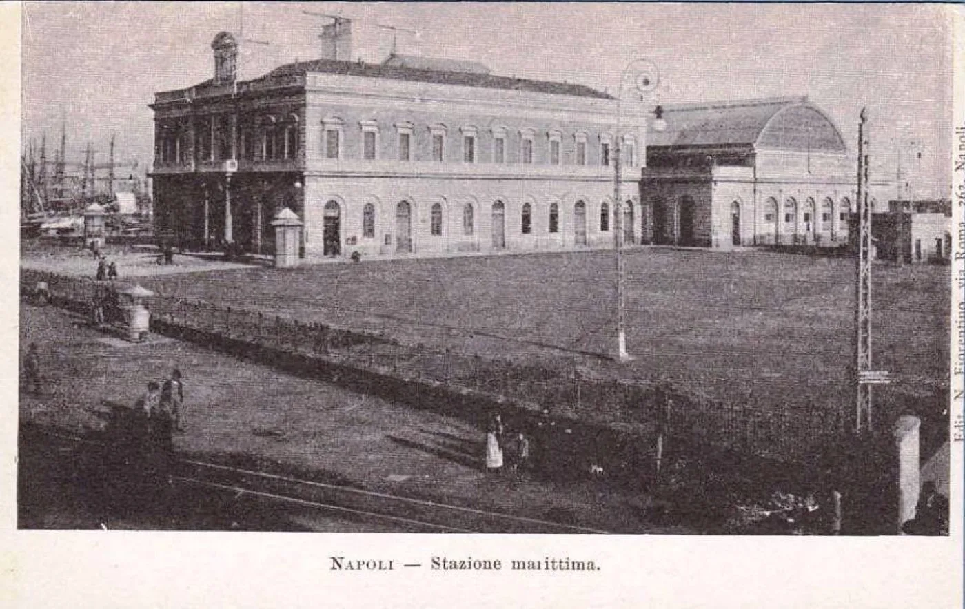 Stazione Marittima — Napoli 4