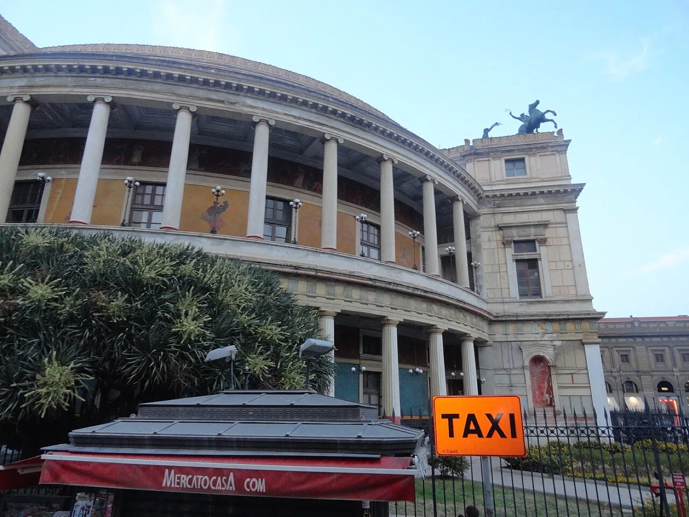 Teatro Politeama Garibaldi — Palermo 6