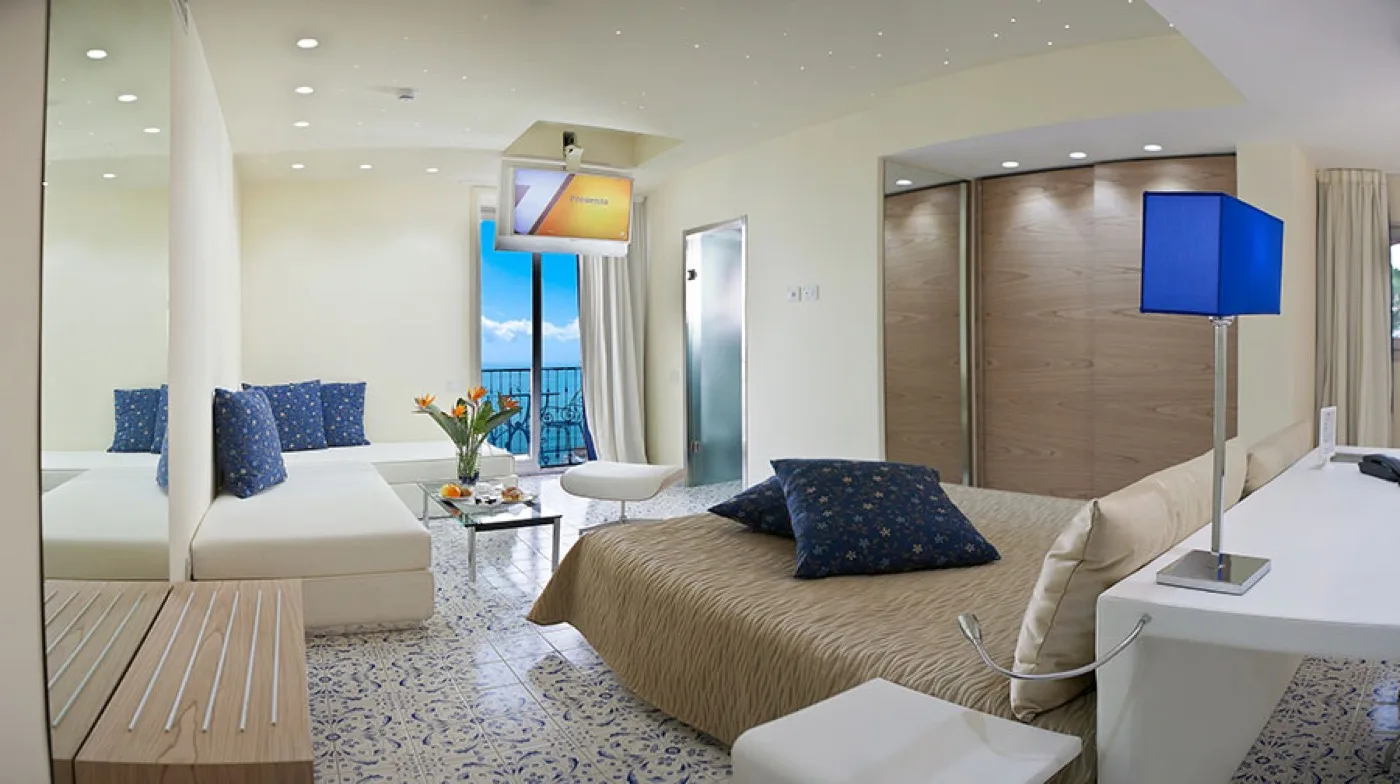 Lloyd's Baia Hotel — Salerno 8